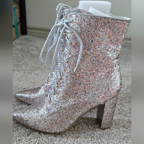 allegraK Shoes - Sparkling Lace-Up Glitter Boots - Silver